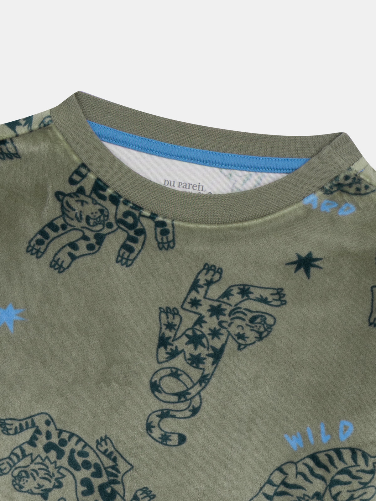 2-piece stretch velvet pajama with leopard print for boy child