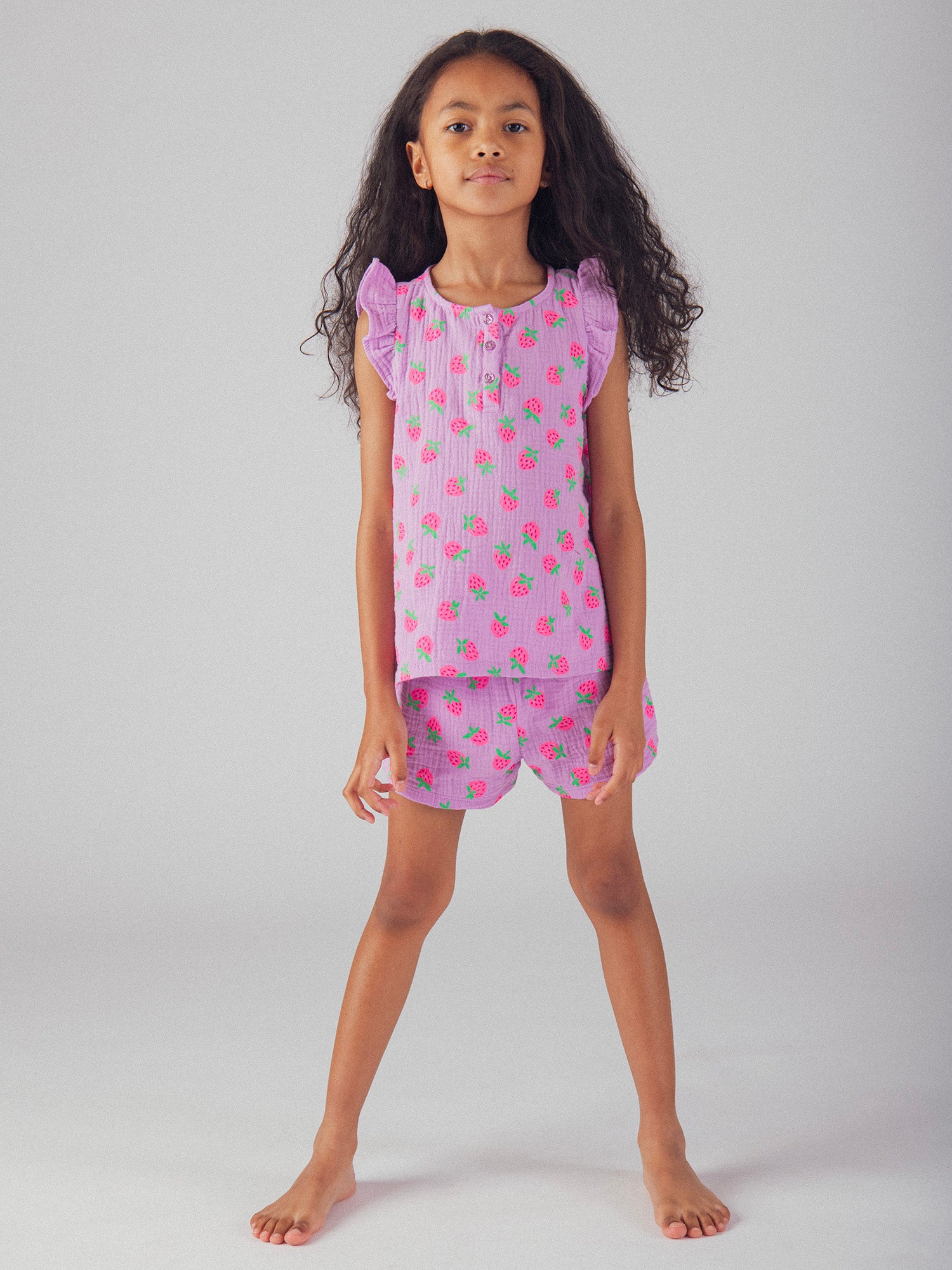 Short purple pajamas with "Gourmet Strawberries" print for girls