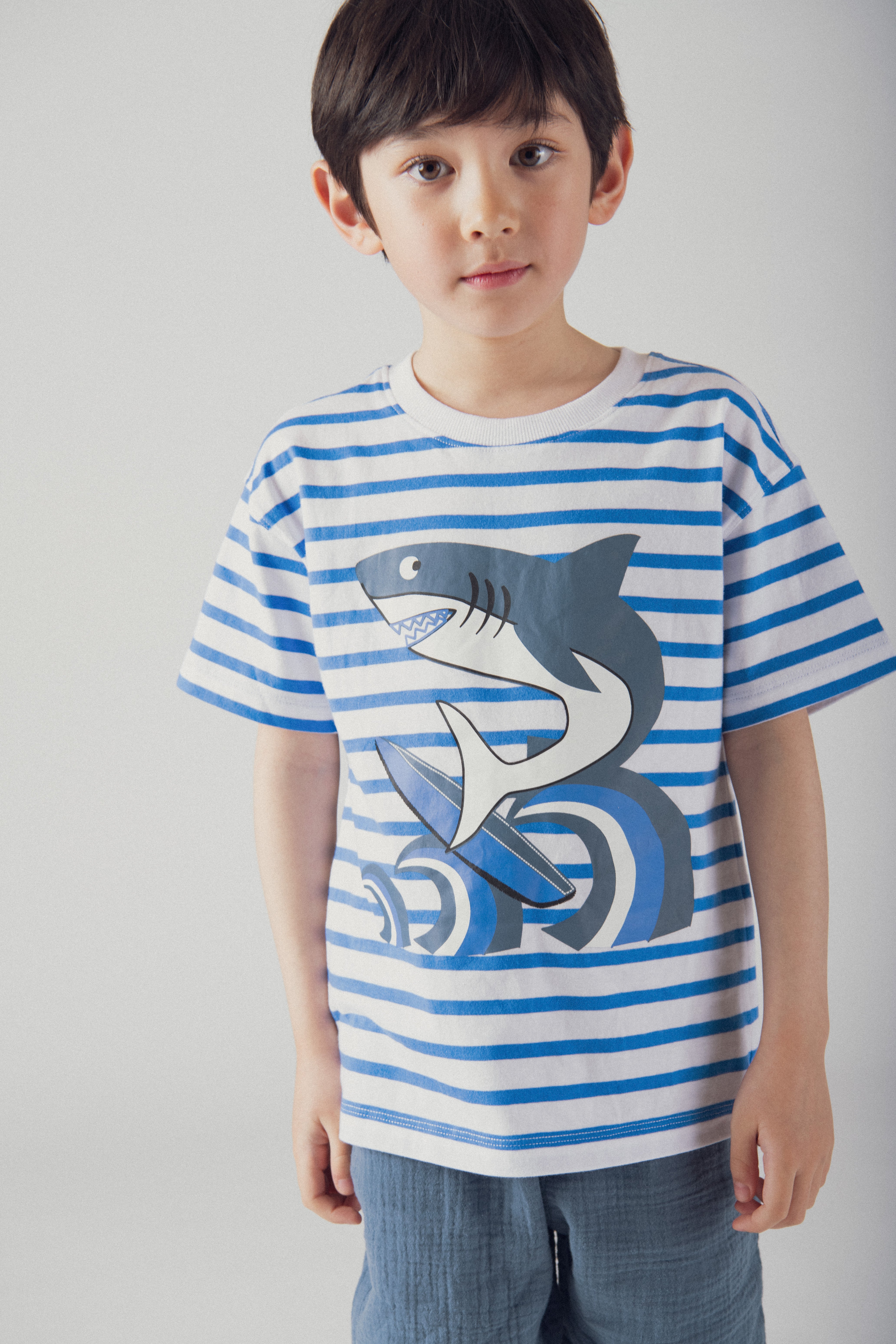 White striped blue t-shirt with shark animation for boys