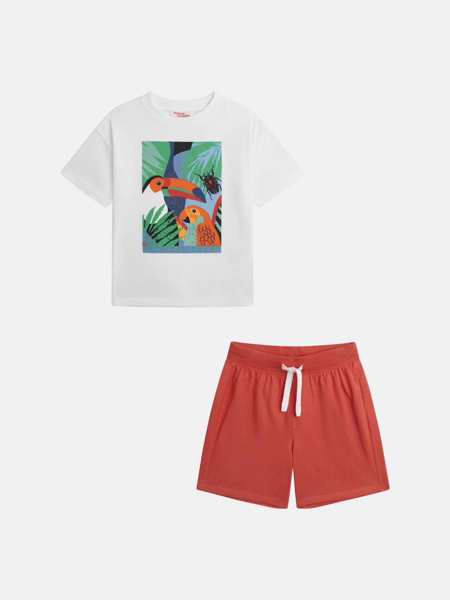 Ecru t-shirt and red shorts set with animation for boy