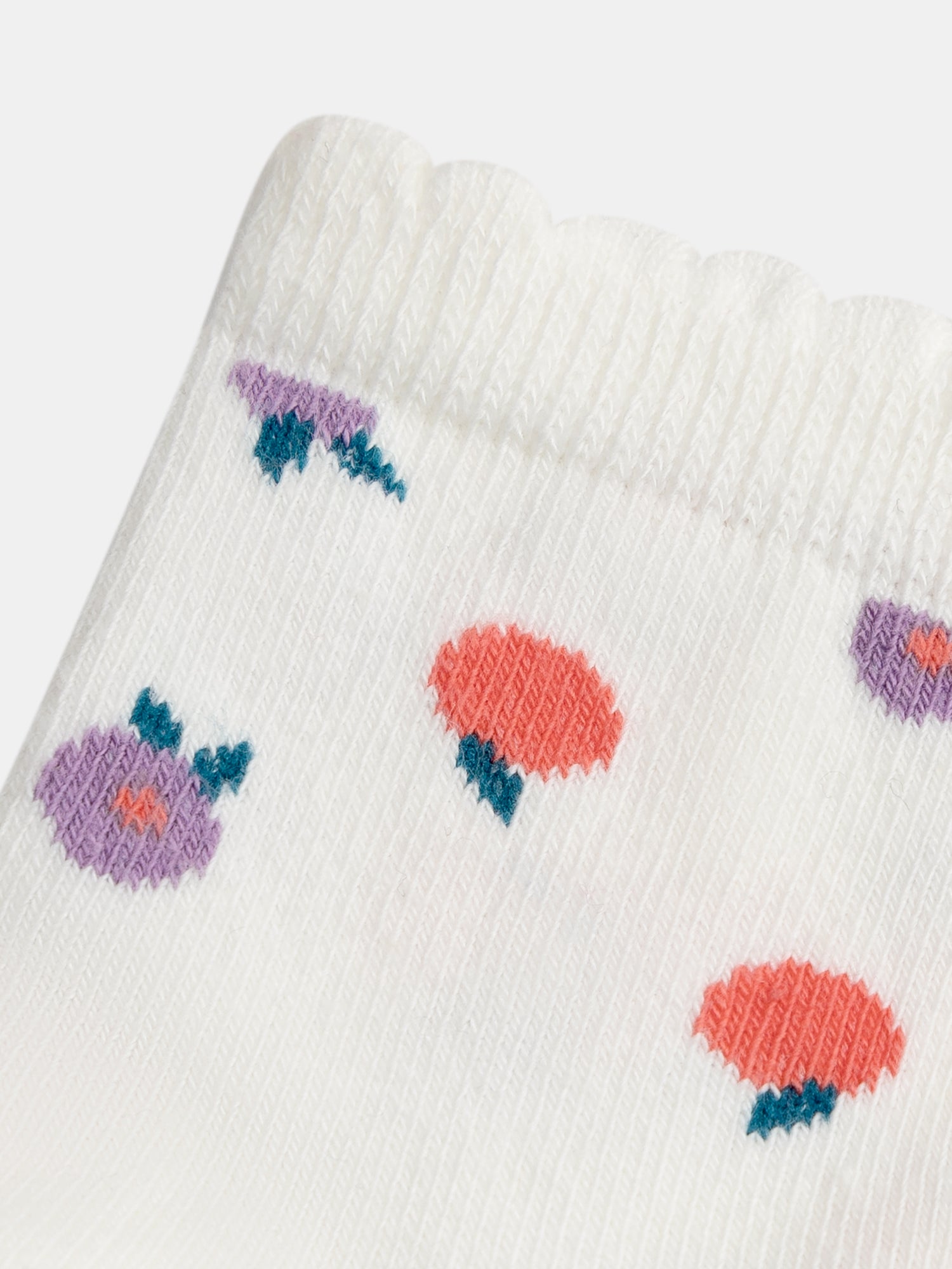 Ecru ankle socks with fruit patterns for girls