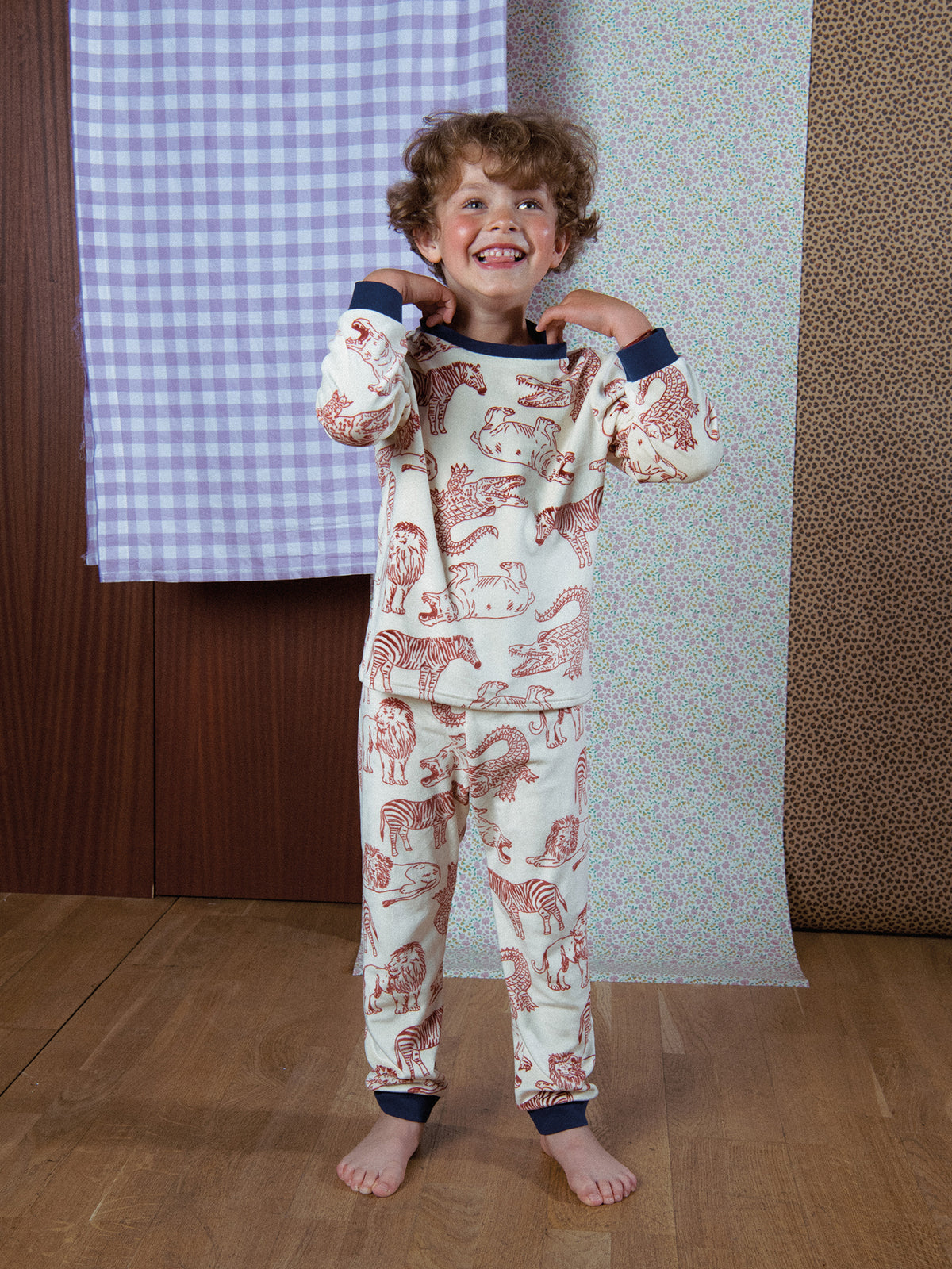 2-piece pajamas in stretch velvet with full savanna print for boys