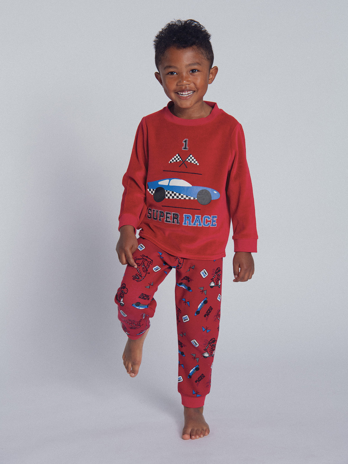 2-Piece Velvet Pajamas with Racing Car Pattern for Boys