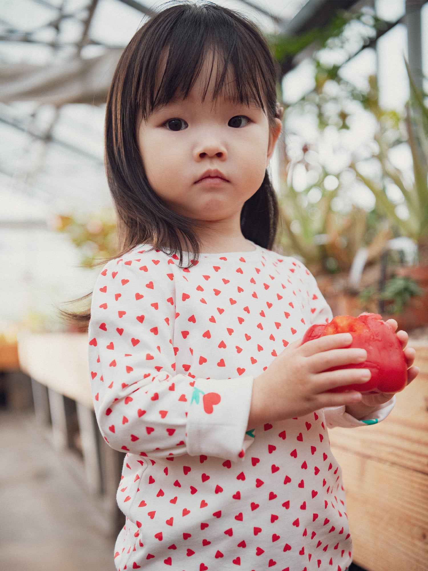 Reversible heart-pattern t-shirt for baby girl