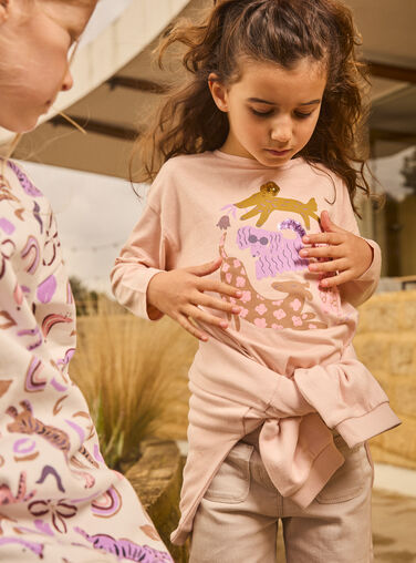 Pale beige long sleeved dog design T-shirt Pale beige long sleeved dog design T-shirt WALANTEE2 / 25S90141TMLD319
