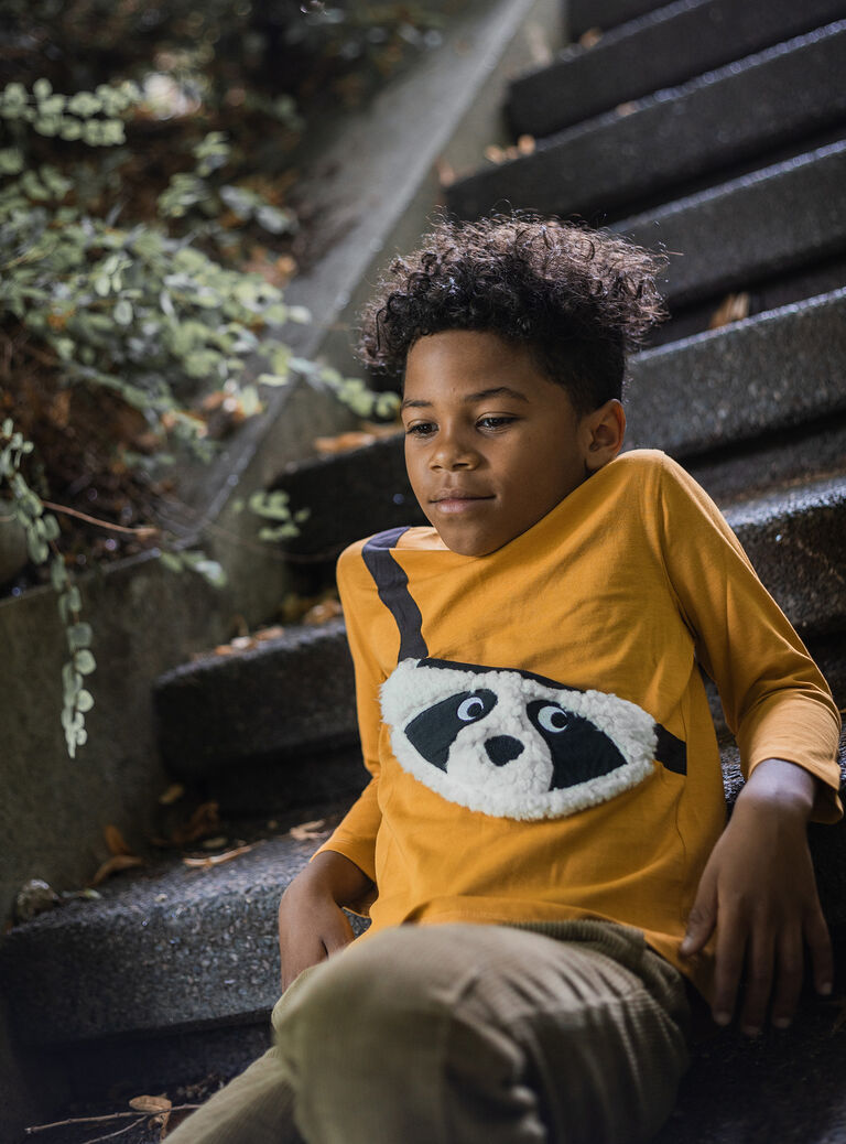 Yellow trompe l'oeil banana bag T-shirt for boys  VOBATEE3 / 24W902Q3TML106