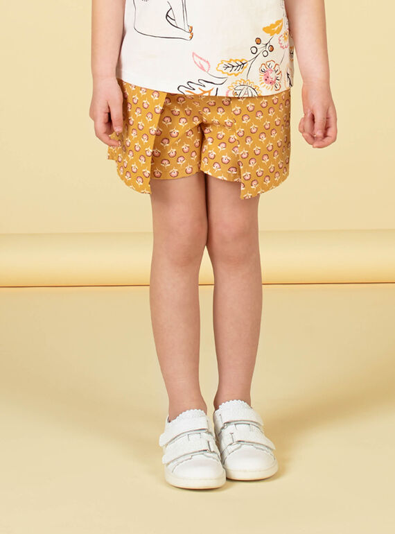 Yellow and pink shorts with floral patterns in cotton child girl LAPOESHORT / 21S901Y1SHO107