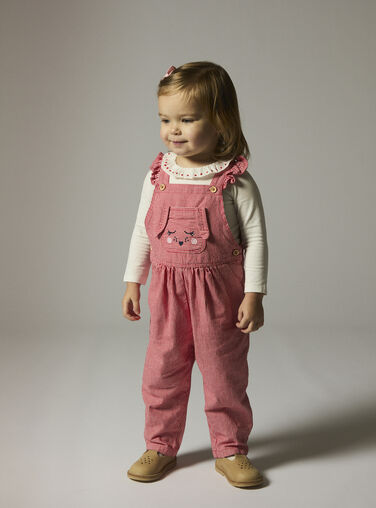 Baby girls' red striped dungarees Baby girls' red striped dungarees WIKASAL / 25SG0932CBLA001