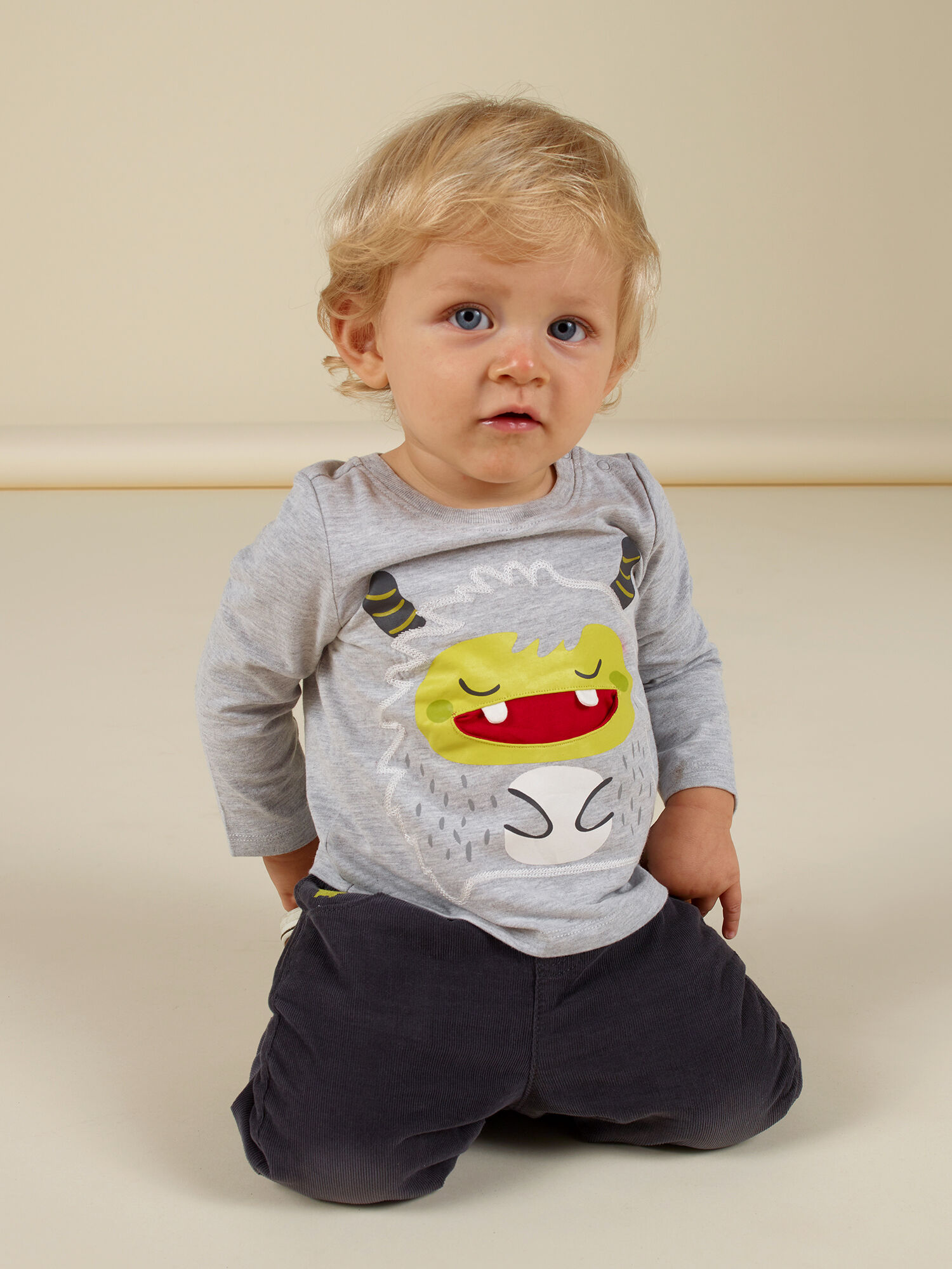Baby boy s embroidered grey t shirt