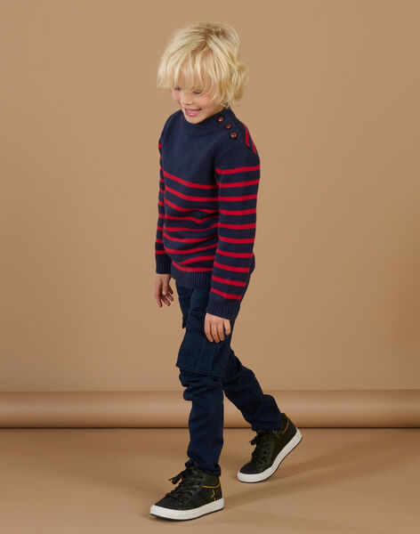 Midnight blue sweater with red stripes POJOPUL3 / 22W902D3PUL705