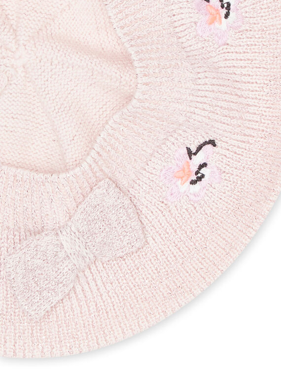 Baby girl powder pink knitted beret with floral embroidery NYIMOBON / 22SI09N1BOND327